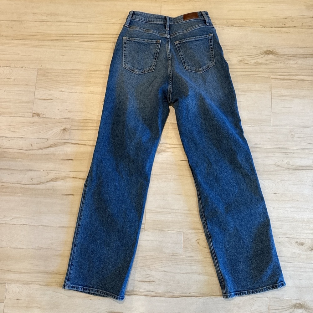 Hollister Curvy Ultra High-Rise Dad Jeans — Ripped — W27 L31 — Like New - Picture 2 of 8